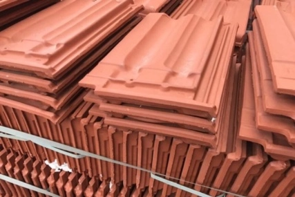 https://s3.vistaartrade.anukul.com.np/vistaartrade/media/products/2022/02/27/CLay_Tiles_3.webp