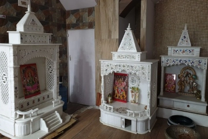 https://s3.vistaartrade.anukul.com.np/vistaartrade/media/products/2022/02/27/Handicraft3.webp