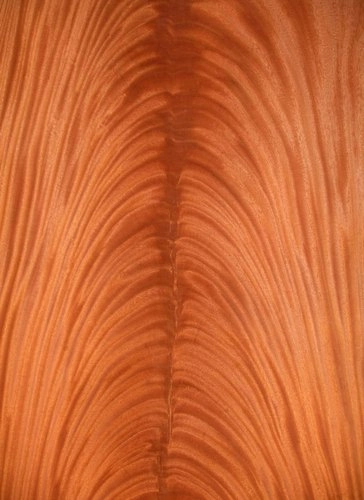 https://s3.vistaartrade.anukul.com.np/vistaartrade/media/products/2022/04/28/mahogany-crotch-veneer-sheets-500x500.webp
