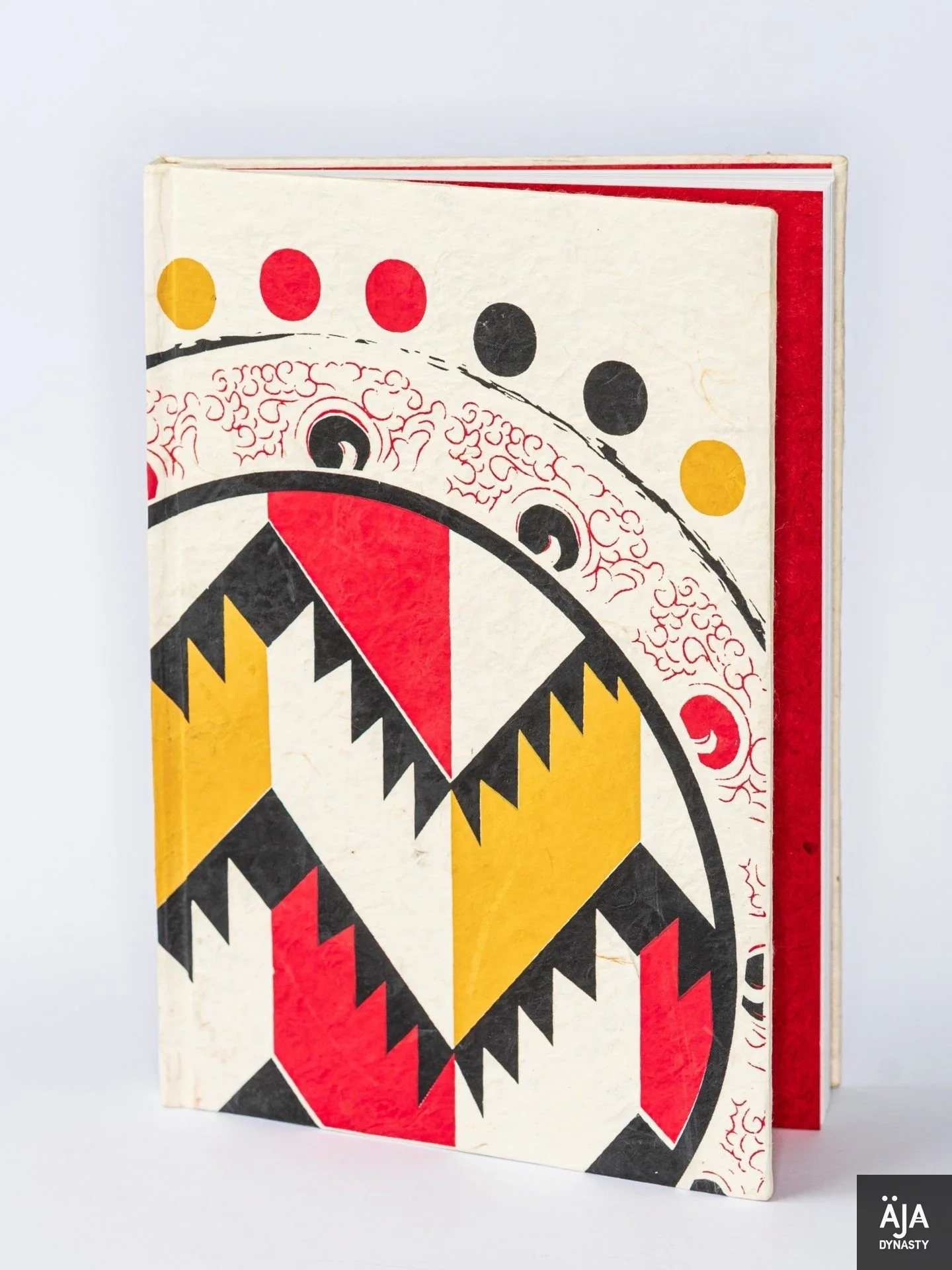 https://s3.vistaartrade.anukul.com.np/vistaartrade/media/products/2022/10/12/Lokta_Notebook_Aja_Dhaka_Red.webp