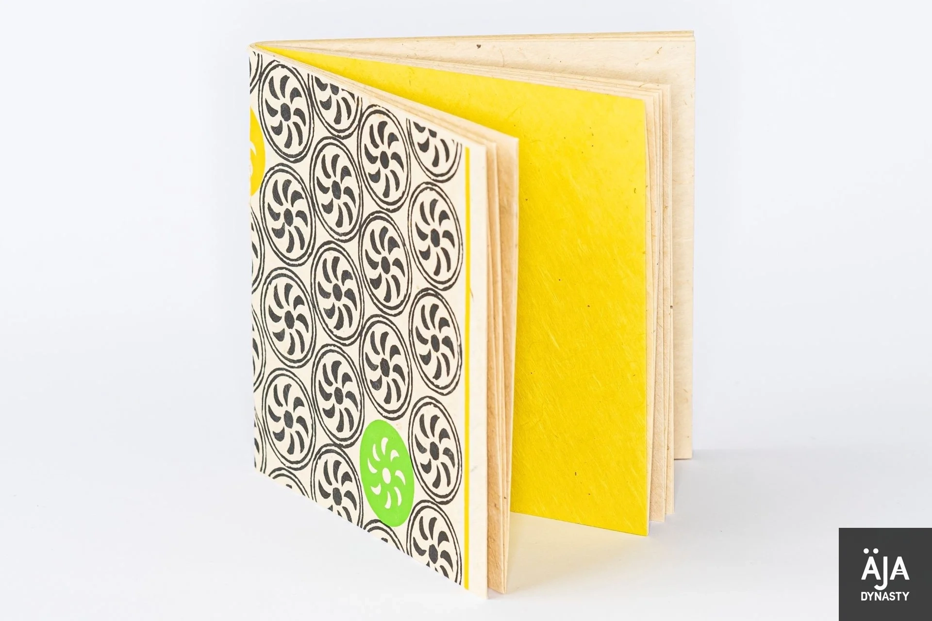 https://s3.vistaartrade.anukul.com.np/vistaartrade/media/products/2022/10/12/Lokta_Notebook_Endless_Path_White.webp