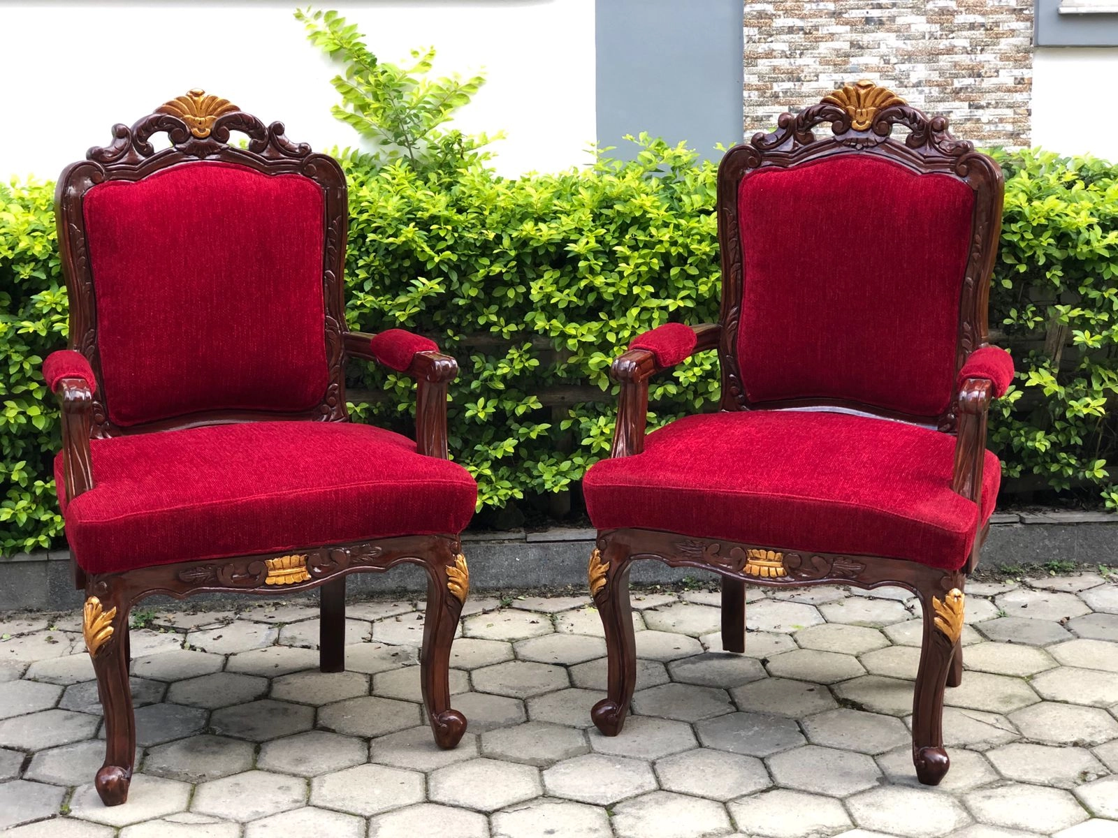 https://s3.vistaartrade.anukul.com.np/vistaartrade/media/products/2022/10/16/sofa_chairs.webp