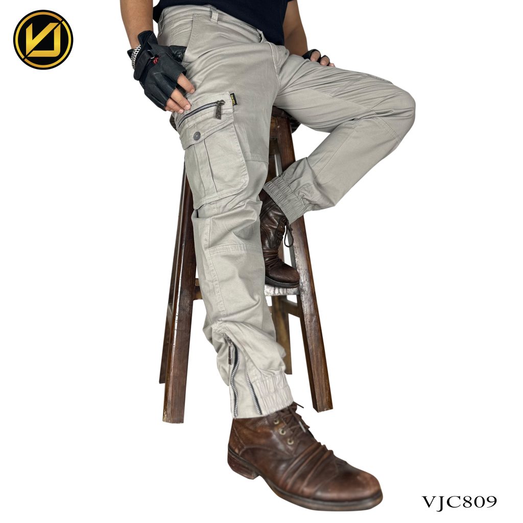 https://s3.vistaartrade.anukul.com.np/vistaartrade/media/products/2024/02/18/VIRJEANS-VJC809-Zipper-BoxPant-5-1-1024x1024.jpg